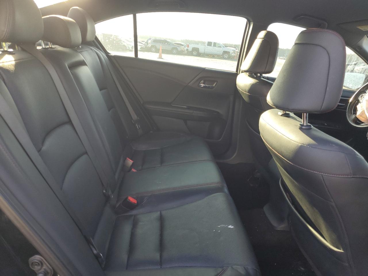 VIN: 1HGCR2F14HA014537 2017 HONDA ACCORD