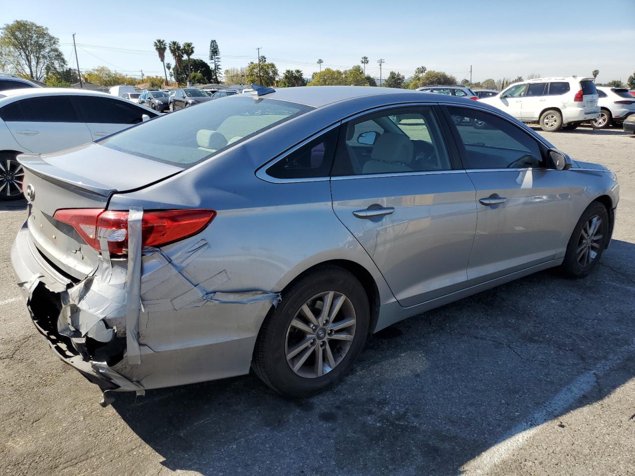 2017 Hyundai Sonata - Image 3