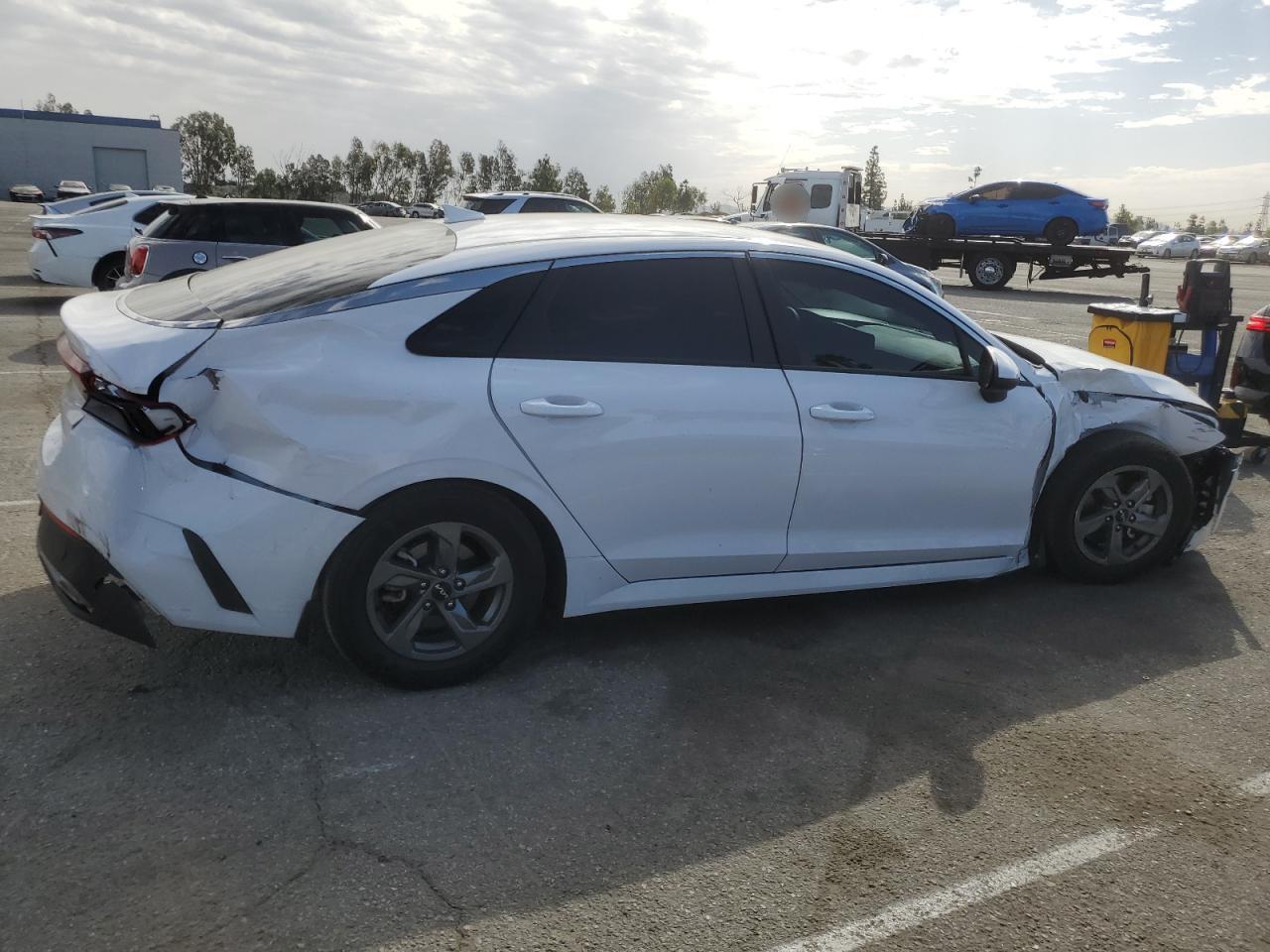 2022 Kia K5 - Image 3