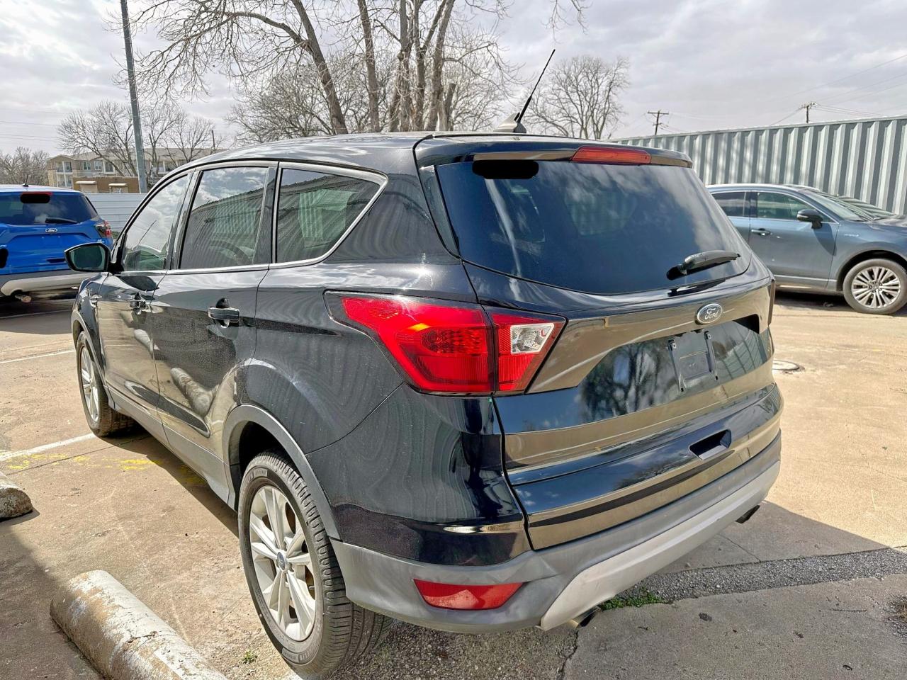 1FMCU0GD3KUA99706 FORD ESCAPE 2019