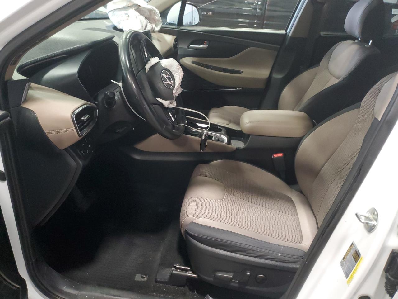 2020 Hyundai Santa Fe - Image 7