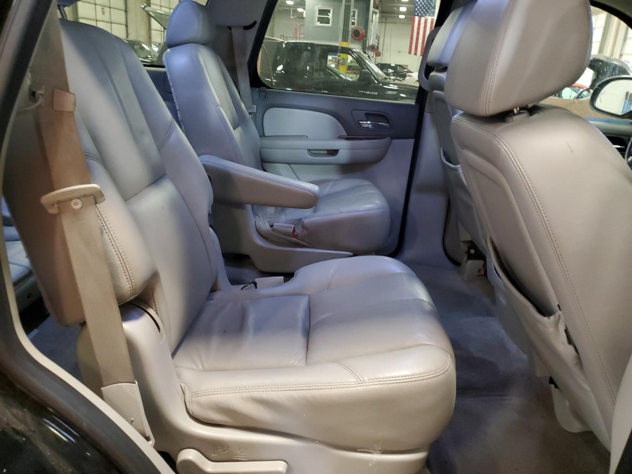 2008 Chevrolet Tahoe - Image 11