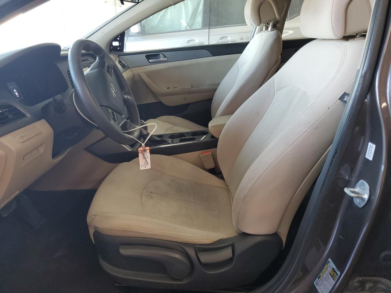 2017 Hyundai Sonata - Image 7