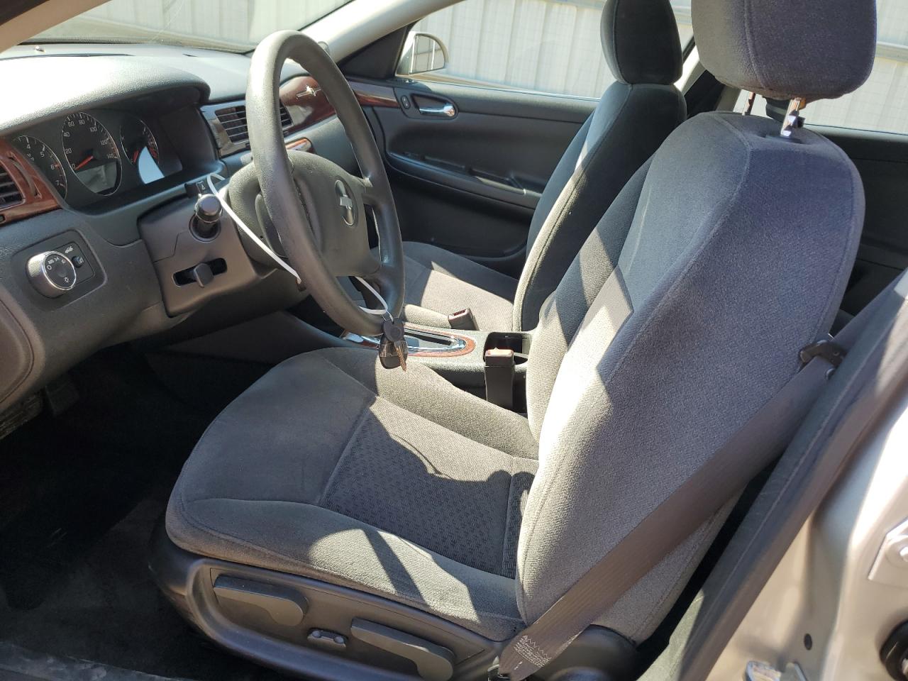 2008 Chevrolet Impala - Image 7