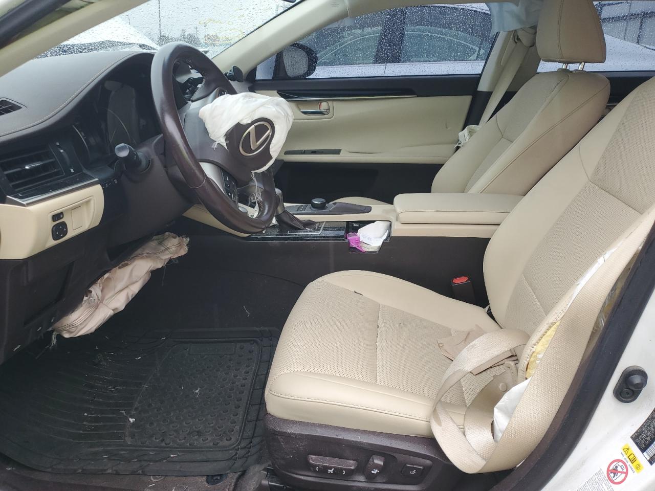 2016 Lexus ES - Image 7