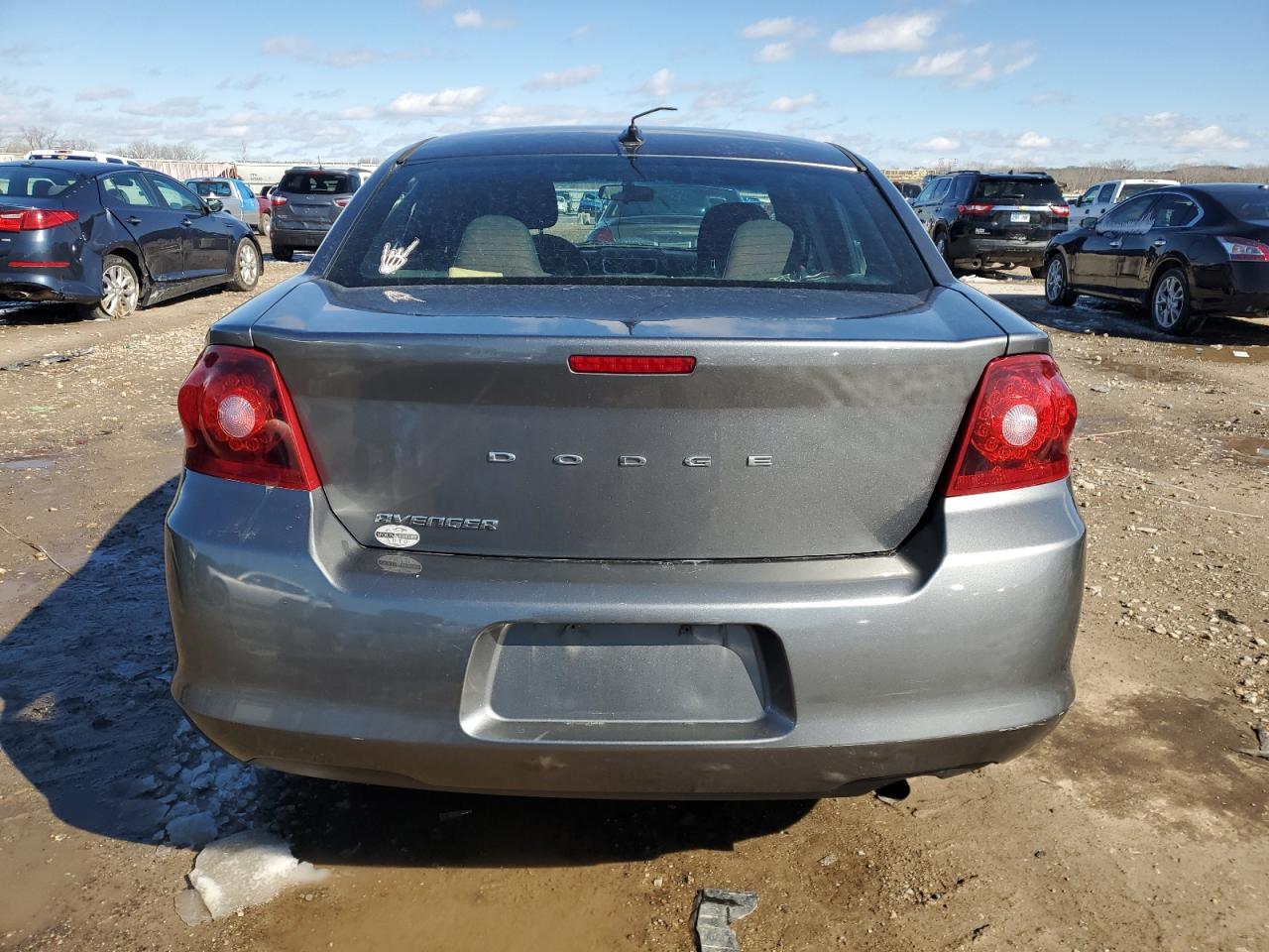 2012 Dodge Avenger - Image 6