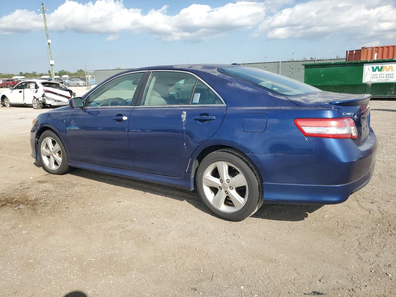 2010 Toyota Camry - Image 2
