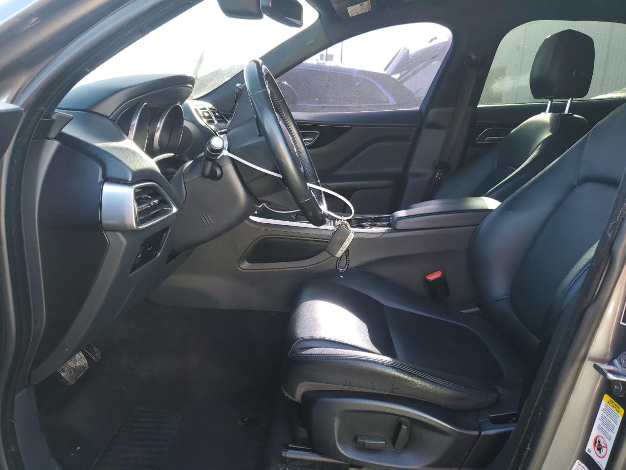 2017 Jaguar F-Pace - Image 7