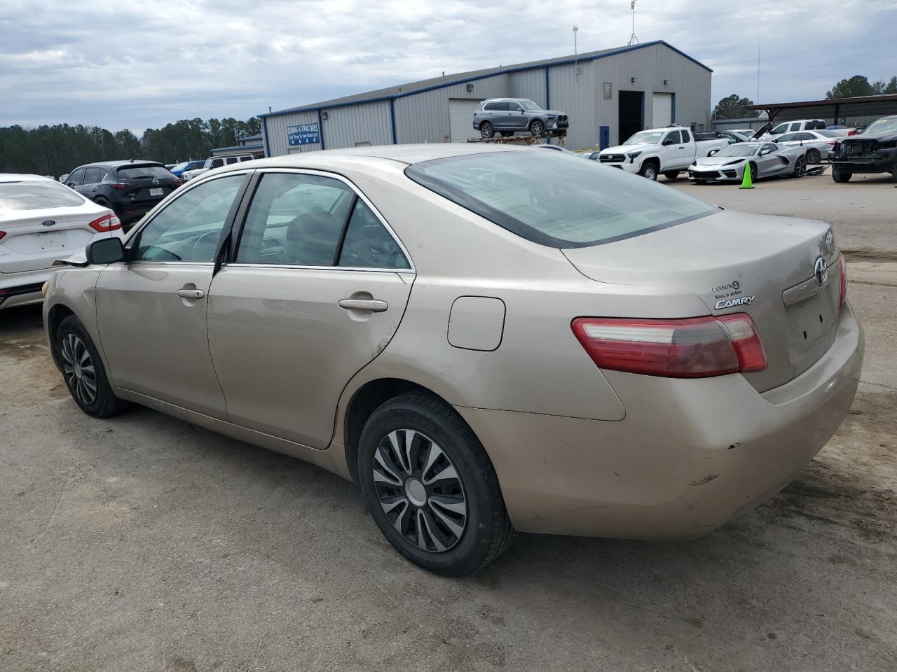 2009 Toyota Camry - Image 2