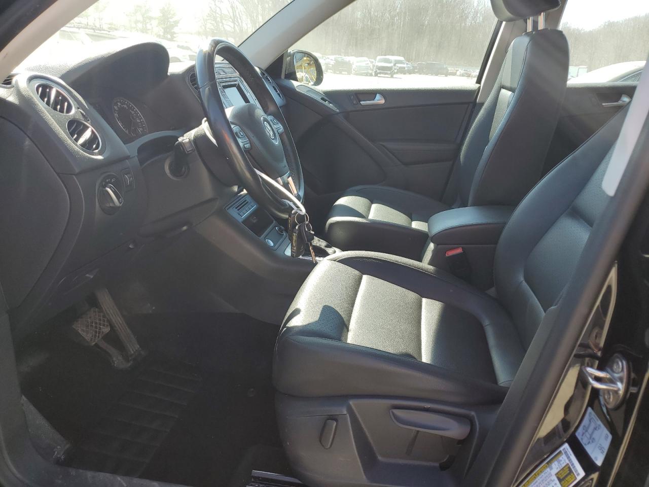 2016 Volkswagen Tiguan - Image 8