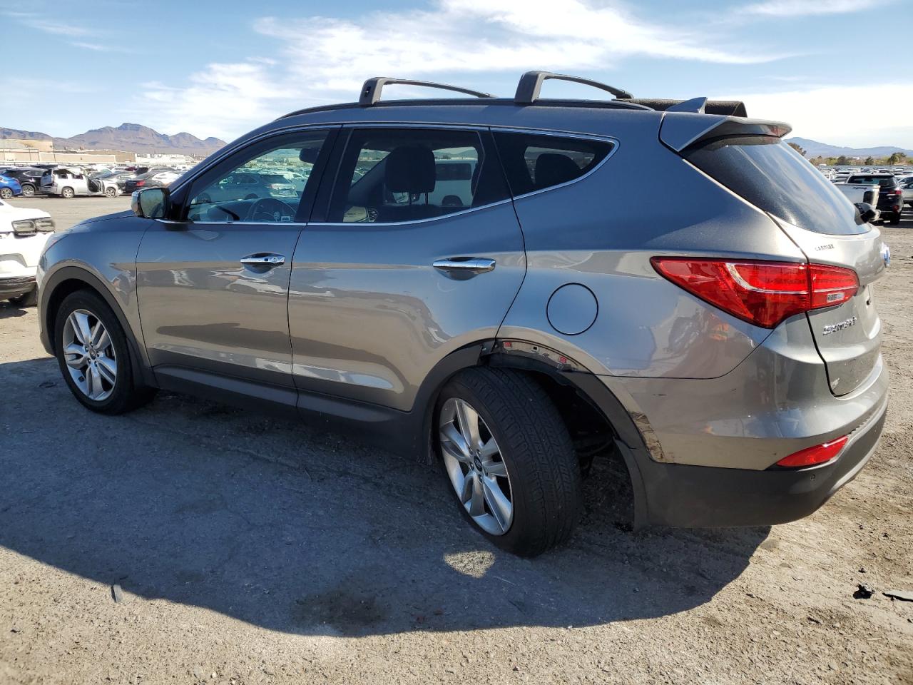 2015 Hyundai Santa Fe - Image 2