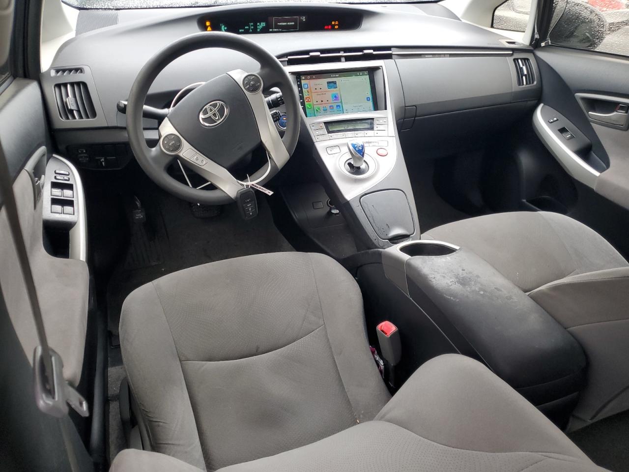 2013 Toyota Prius - Image 8