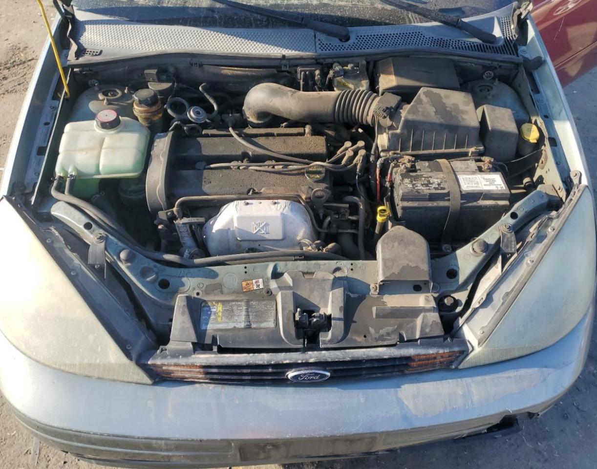 2004 Ford Focus - Image 12