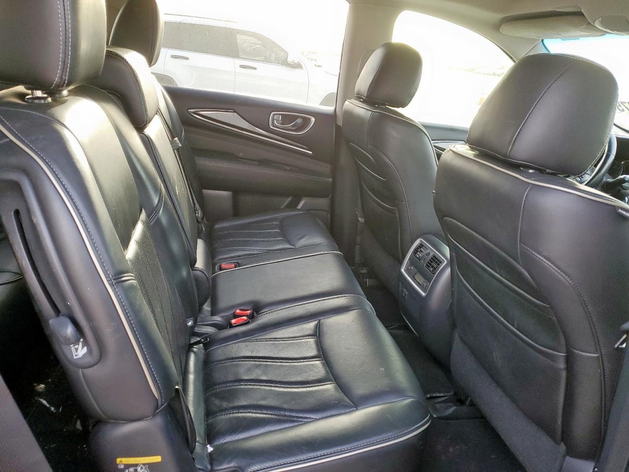 2017 Infiniti QX60 - Image 11