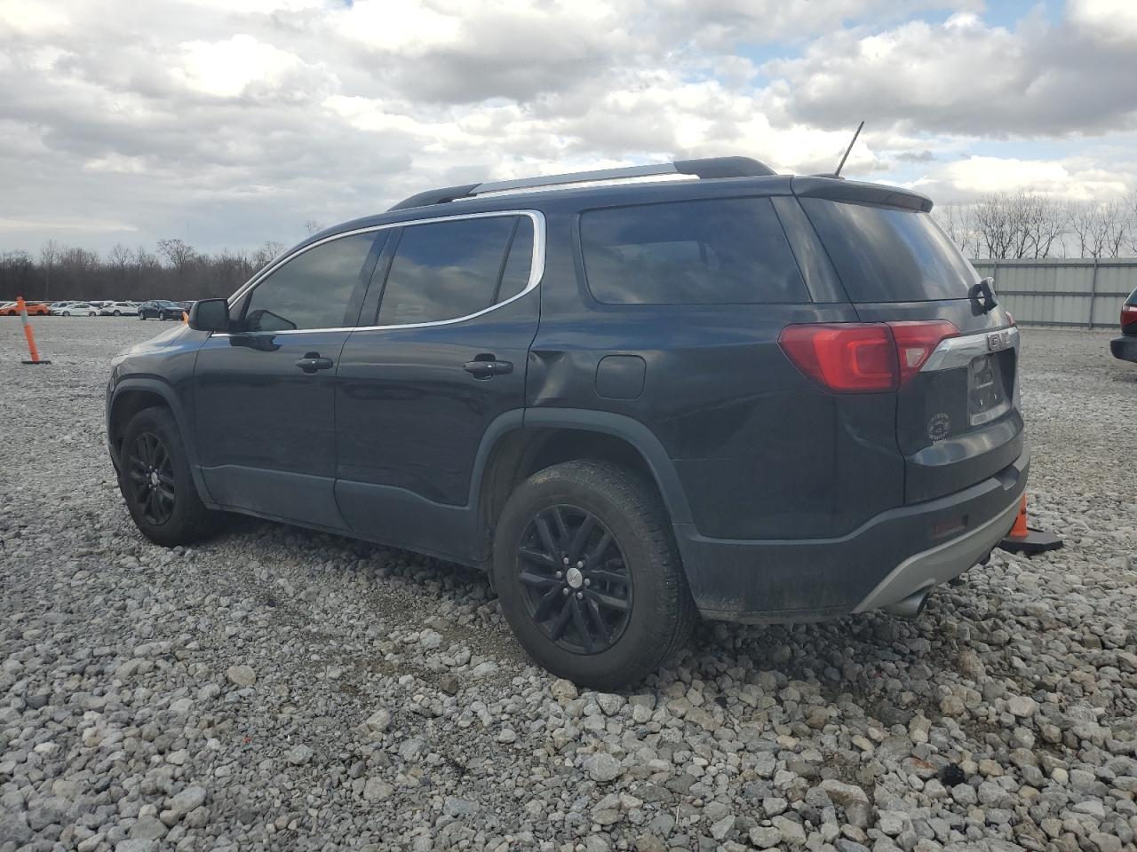 2018 GMC Acadia - Image 2