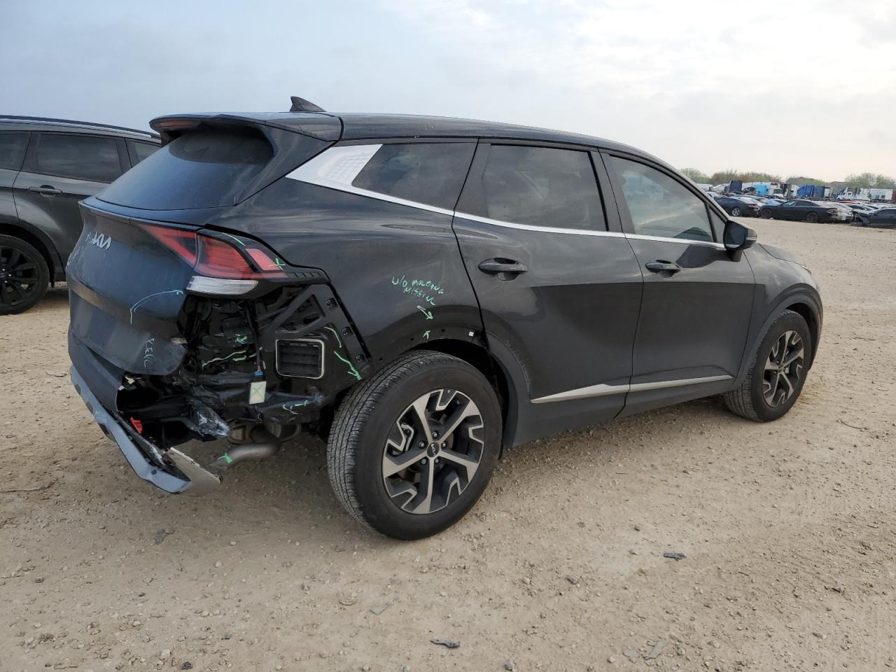 2024 Kia Sportage - Image 3