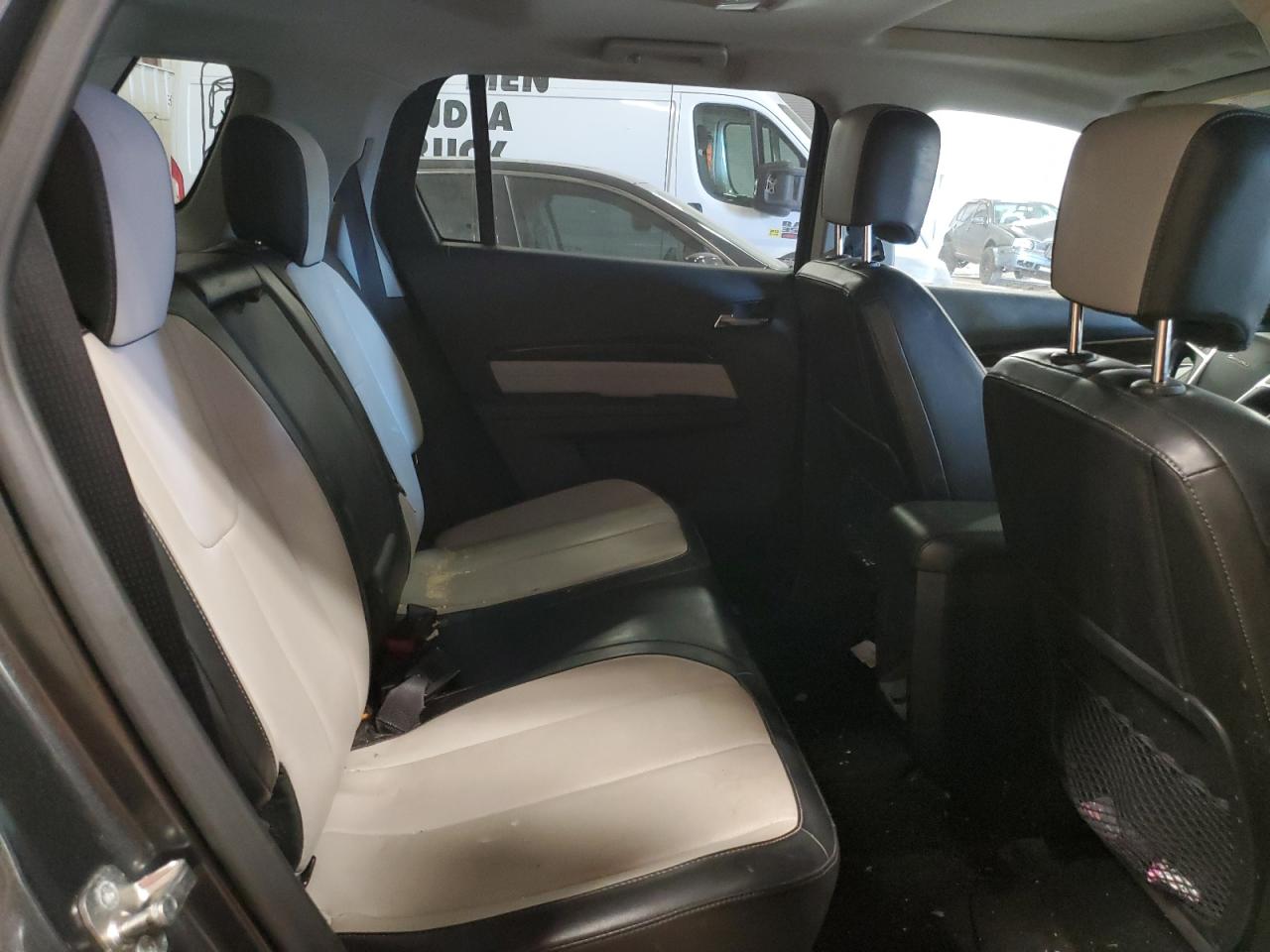 2017 GMC Terrain - Image 11