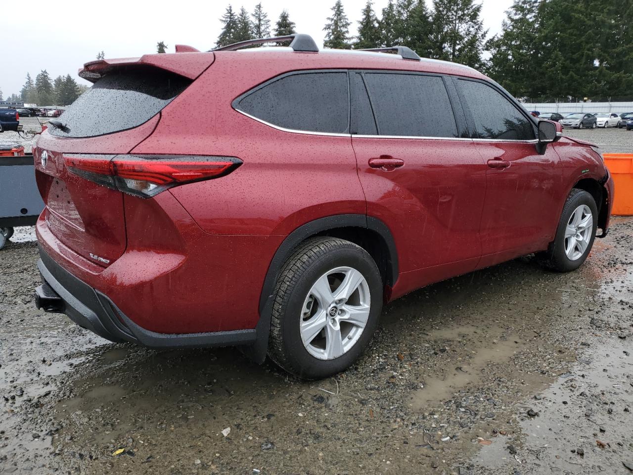 2022 Toyota Highlander - Image 3