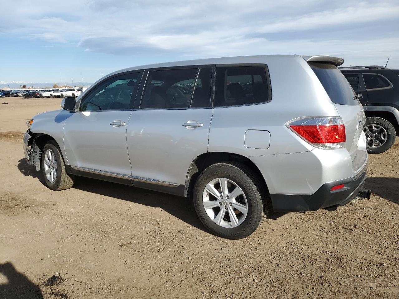 2013 Toyota Highlander - Image 2