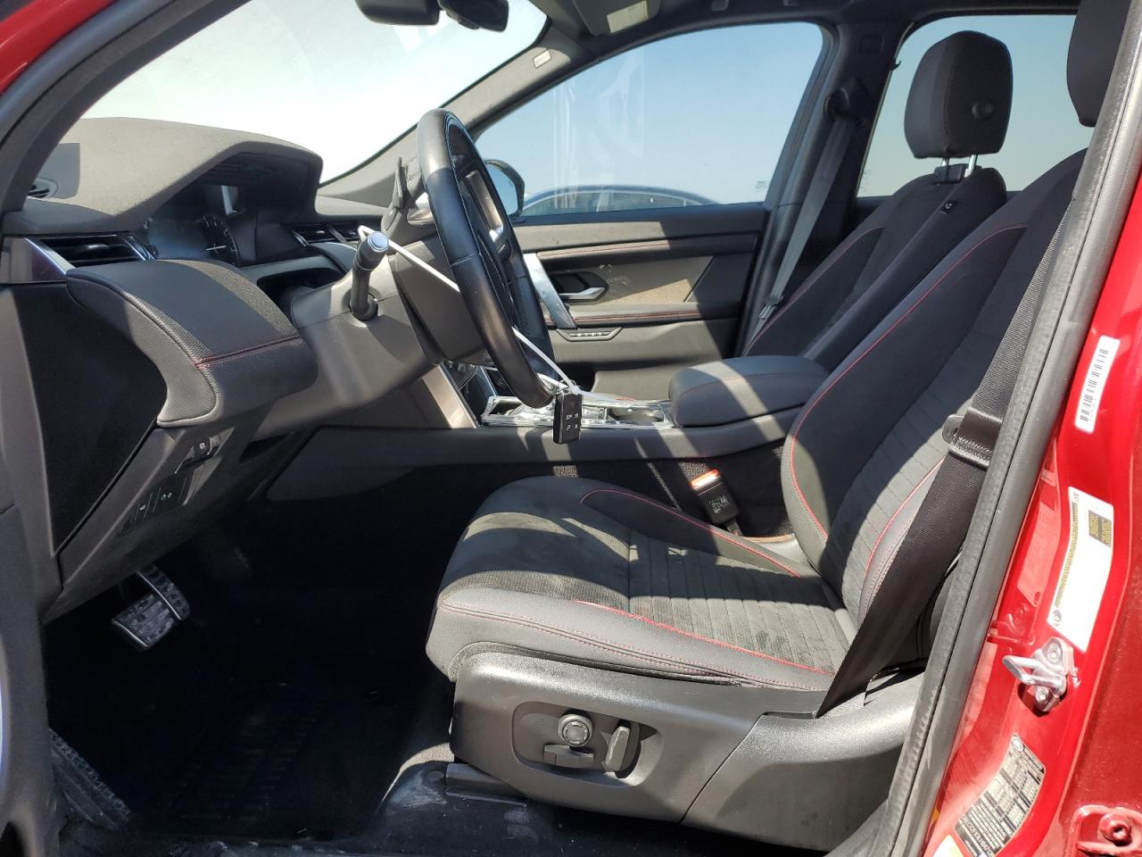 2020 Land Rover Discovery - Image 7