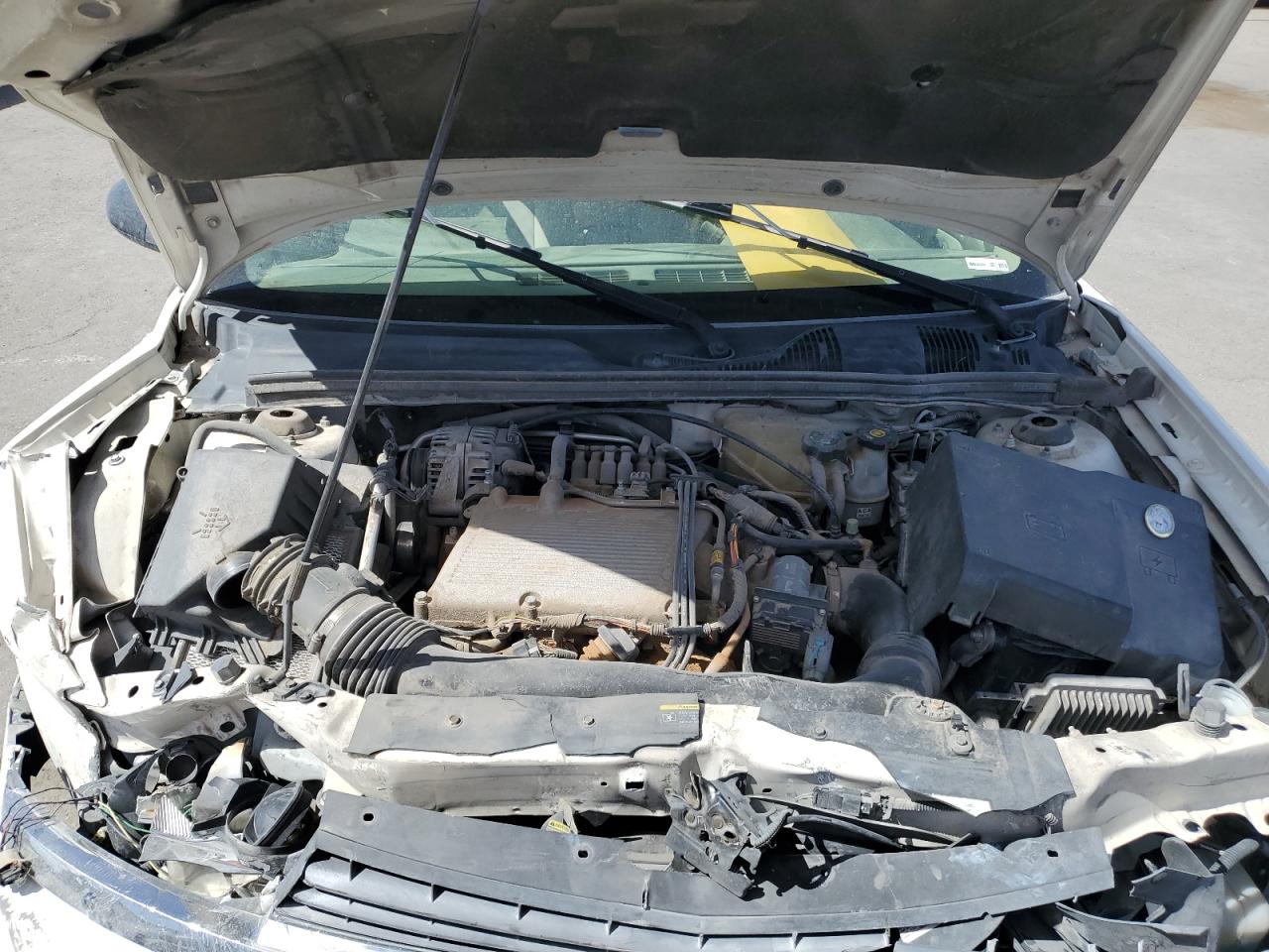2005 Chevrolet Malibu - Image 11