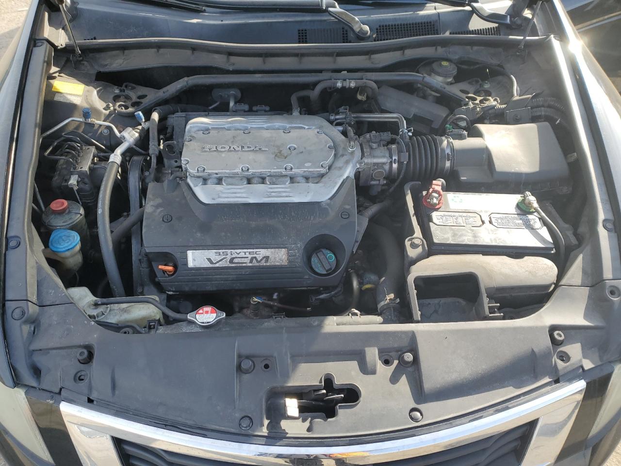 2010 Honda Accord - Image 11
