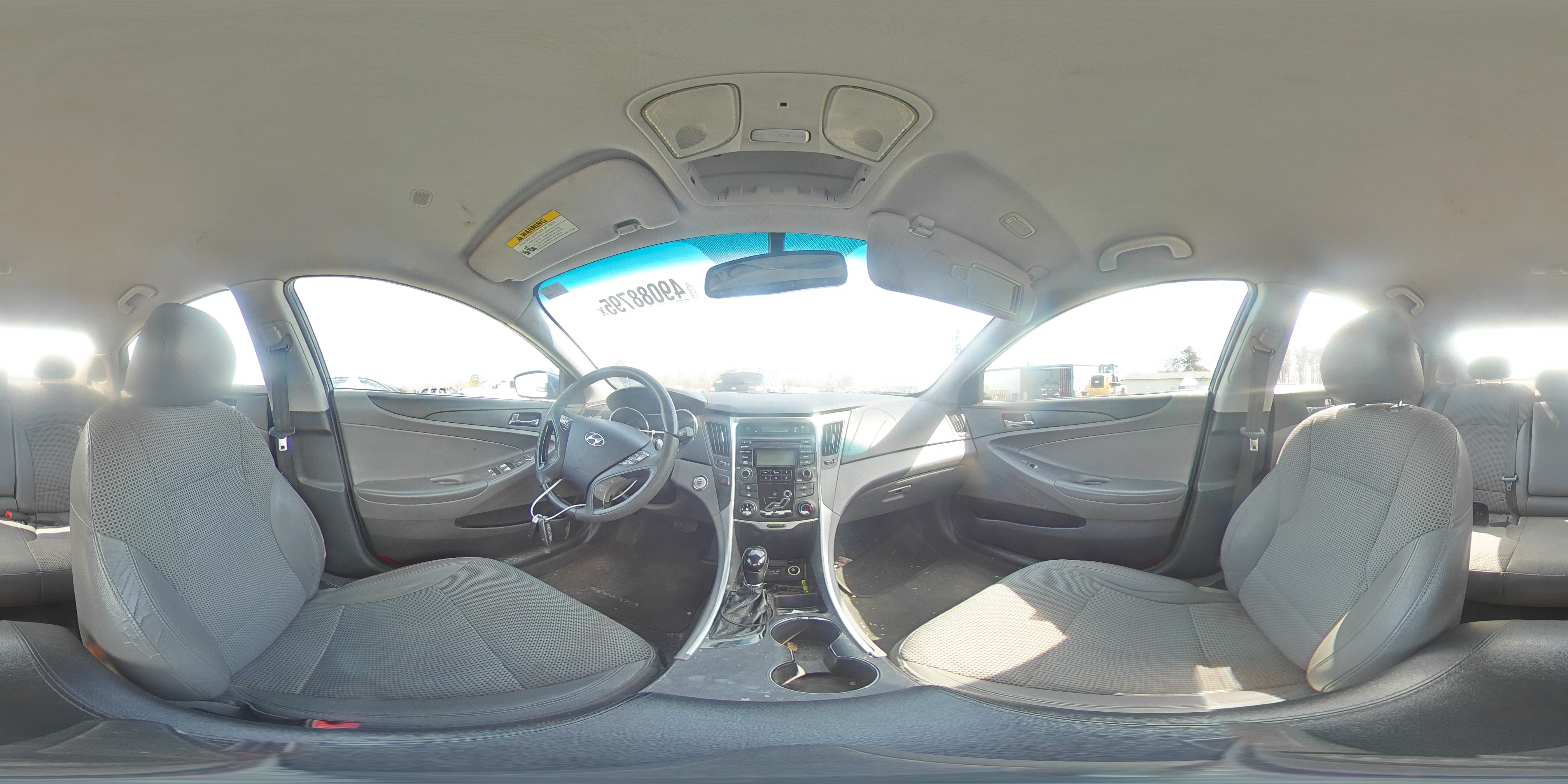 2012 Hyundai Sonata - Image 13
