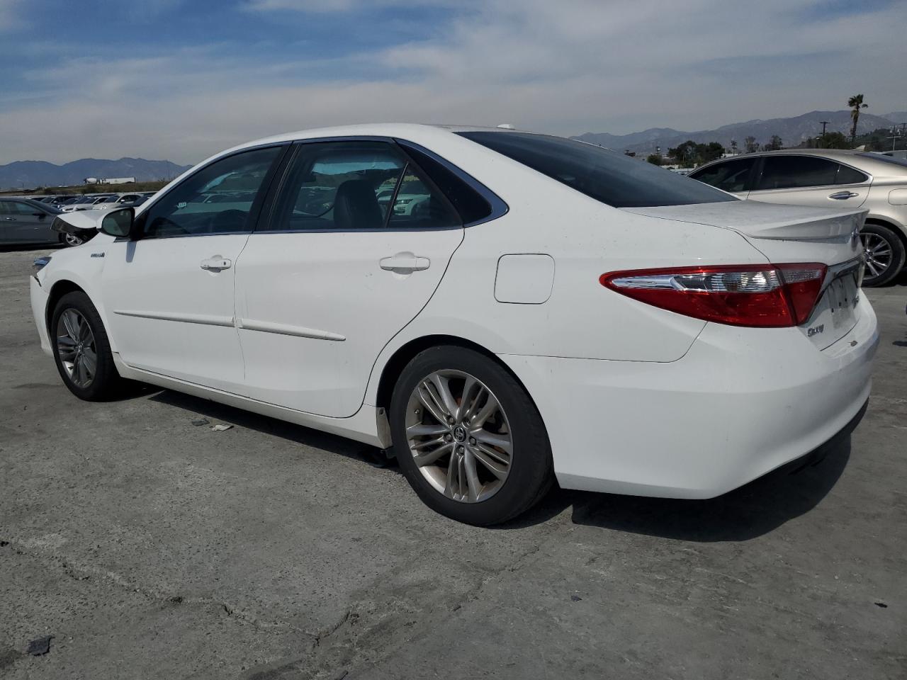 2015 Toyota Camry - Image 2