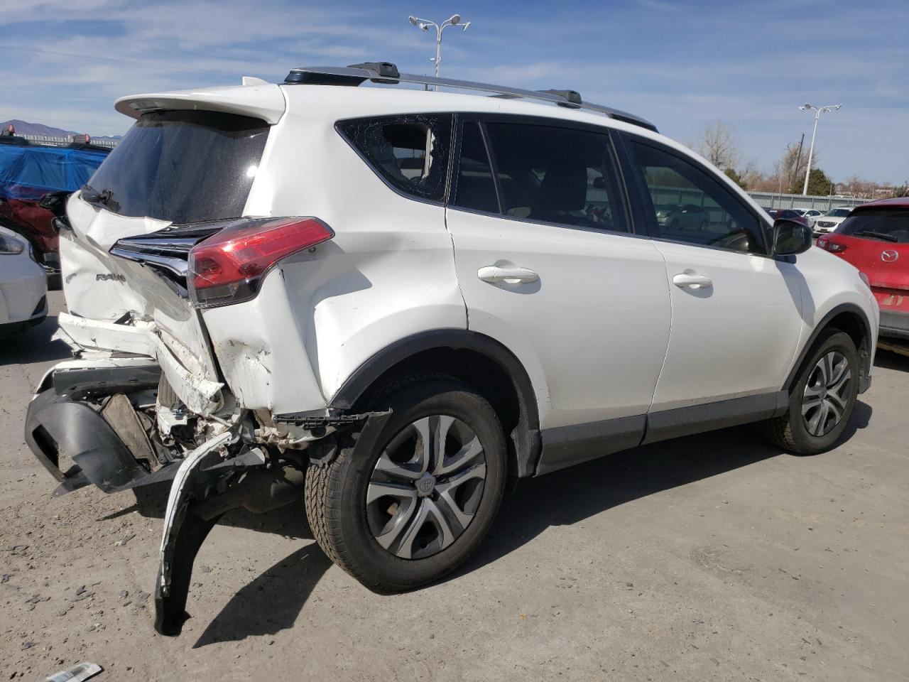 2016 Toyota RAV 4 - Image 3