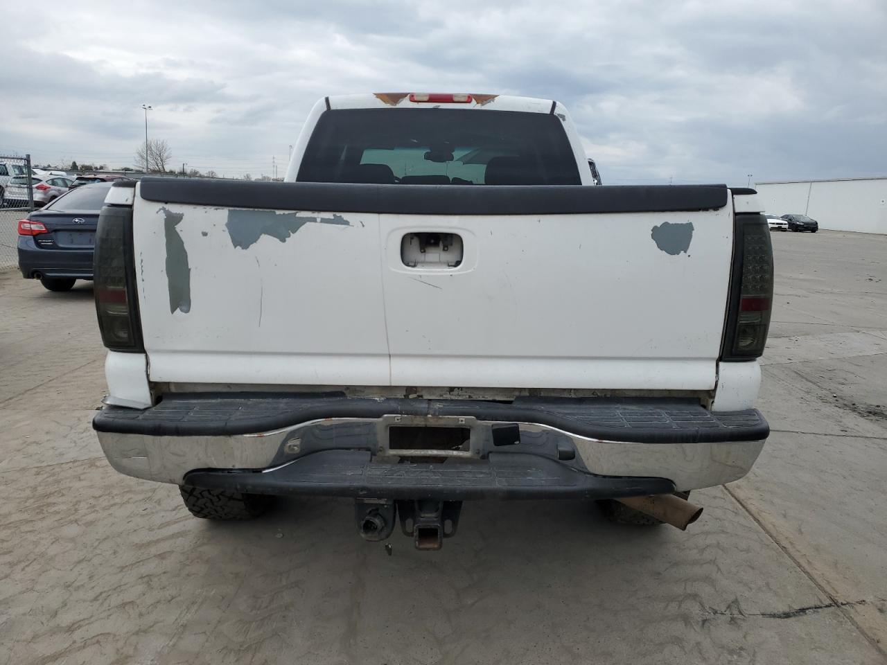2006 Chevrolet Silverado C2500 Heavy Duty VIN: 1GCHC23U66F267850 Lot: 47323605