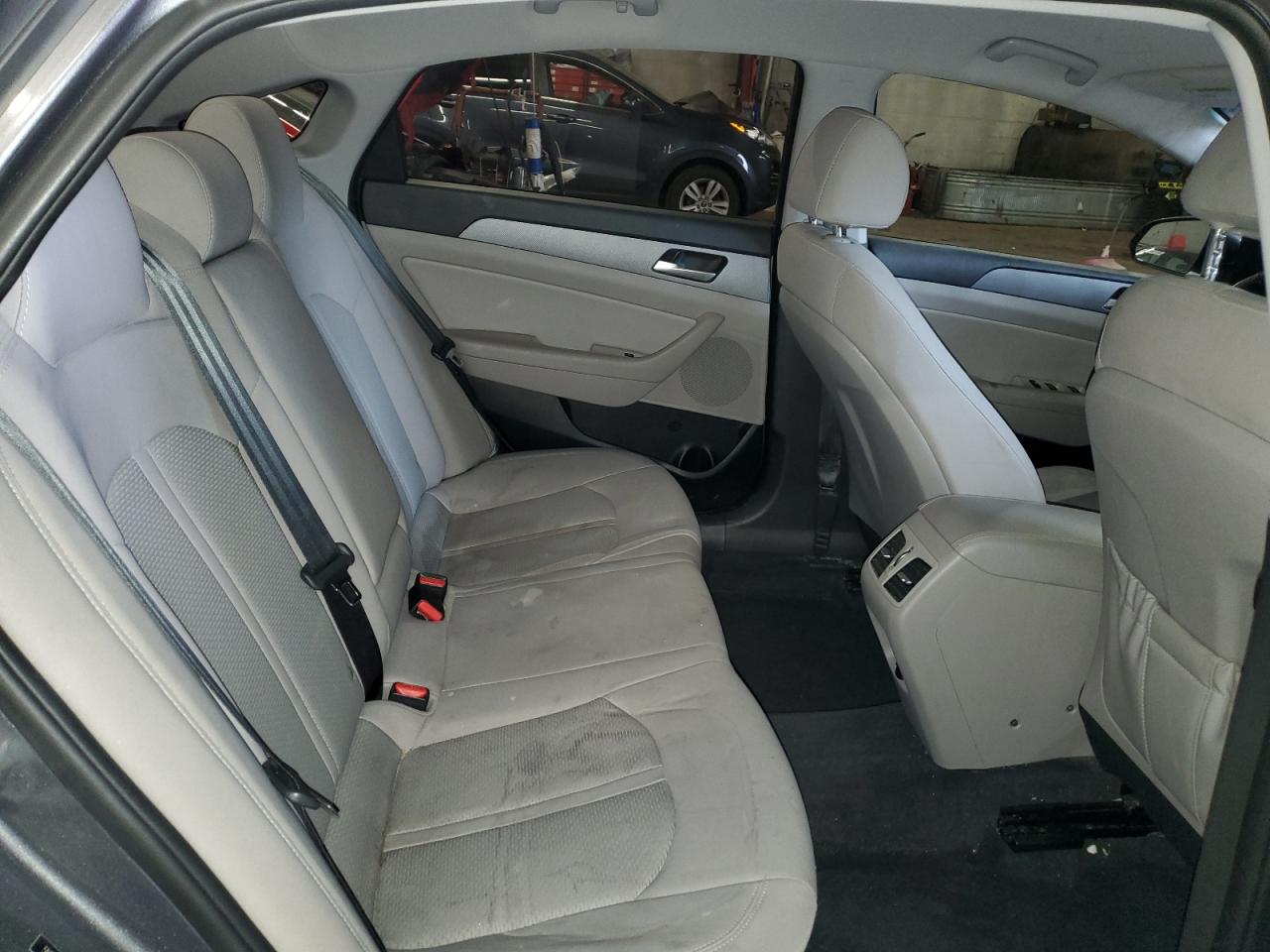 2018 Hyundai Sonata - Image 10