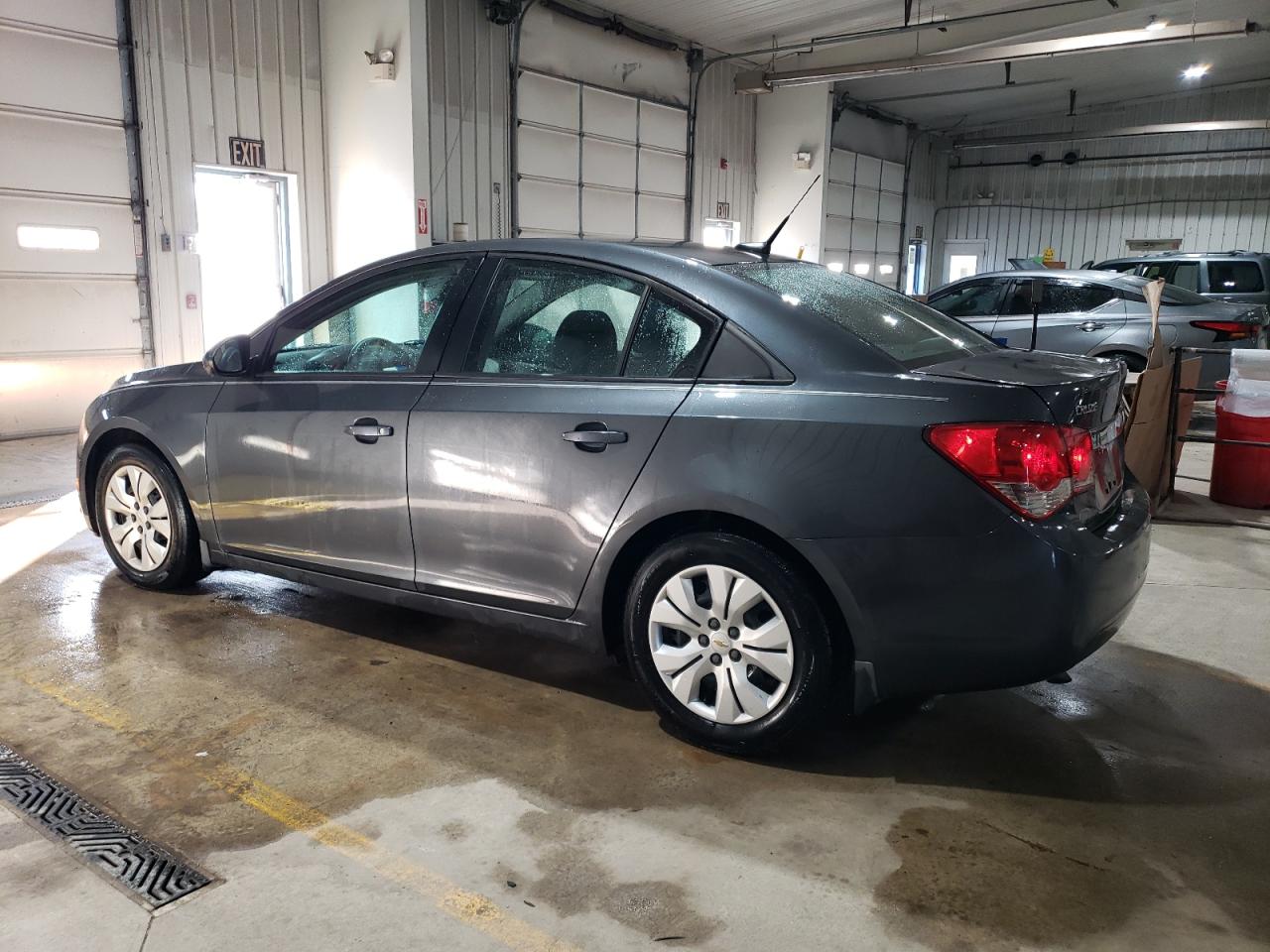 2013 Chevrolet Cruze - Image 2