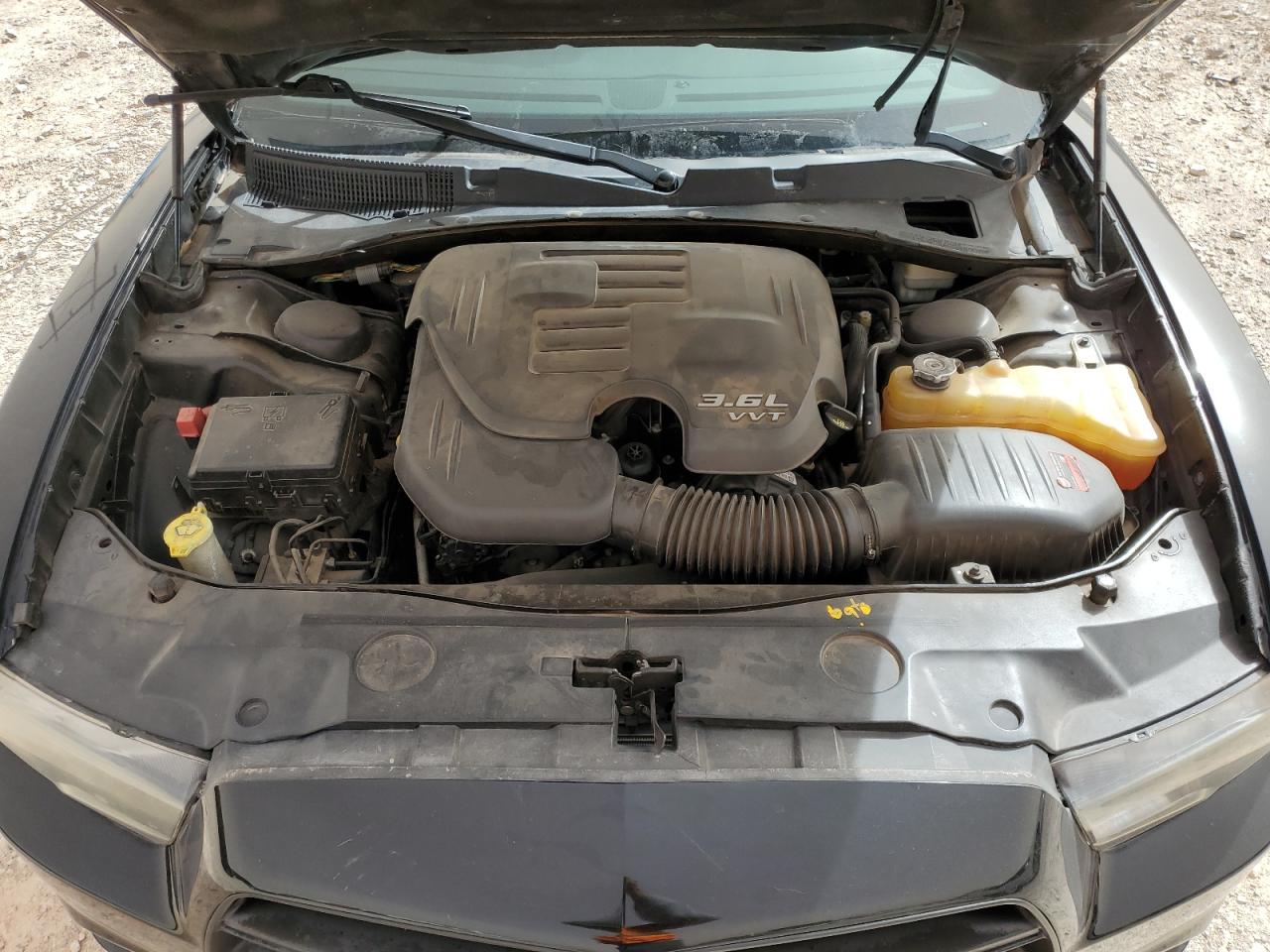 2014 Dodge Charger - Image 12