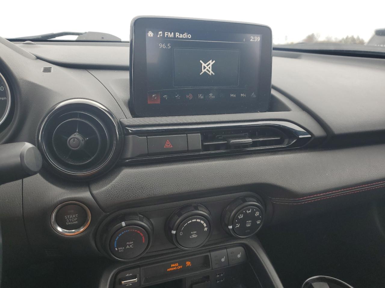 2018 Mazda MX-5 - Image 10