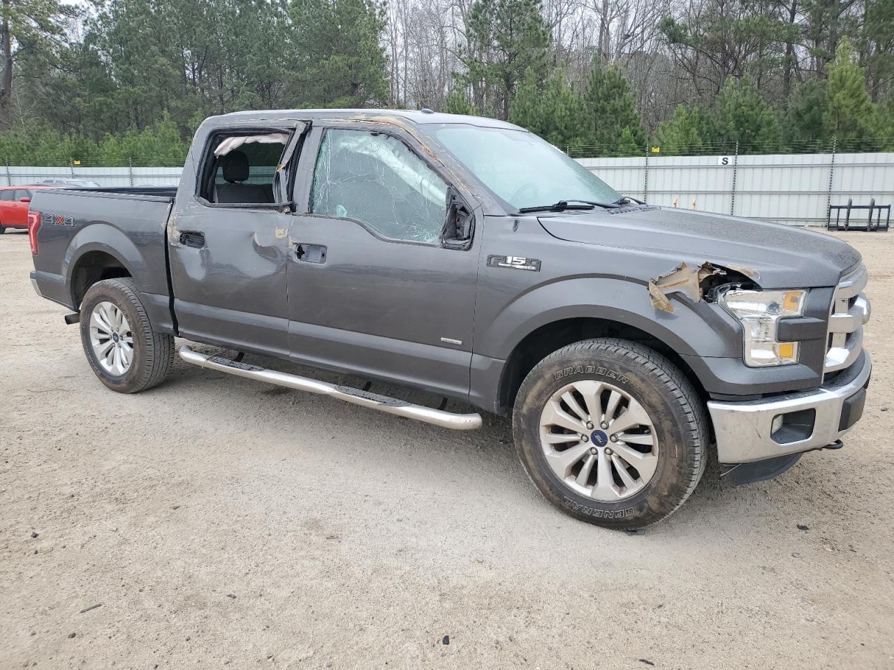 2015 Ford F-150 - Image 4