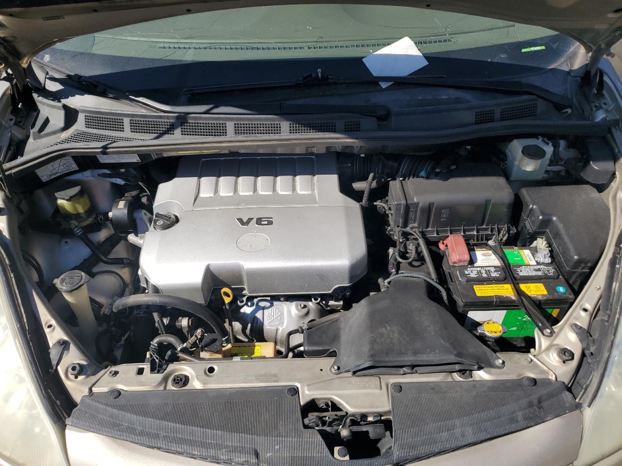 2010 Toyota Sienna - Image 13