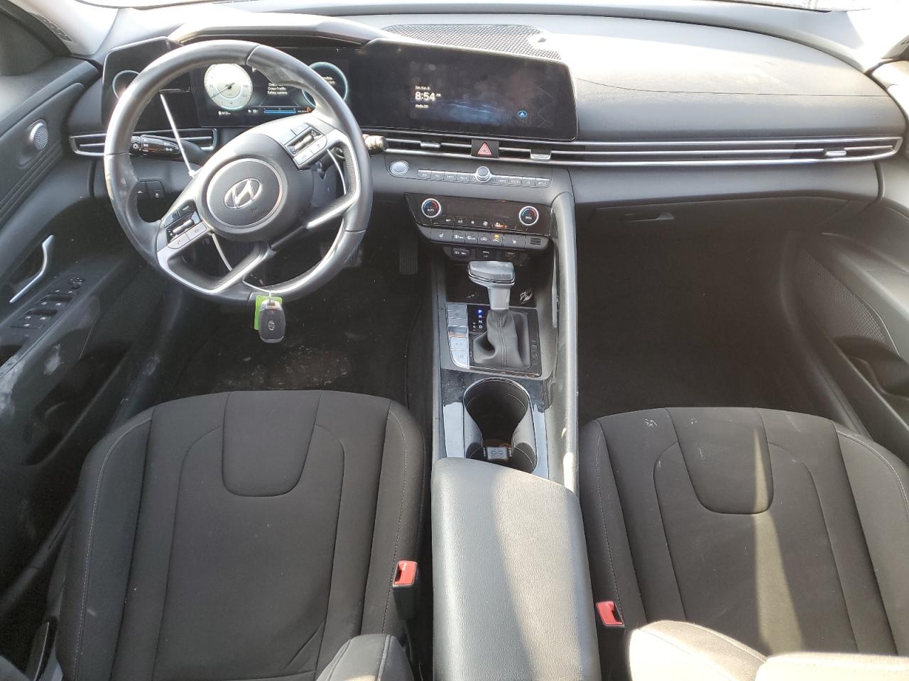2023 Hyundai Elantra - Image 8
