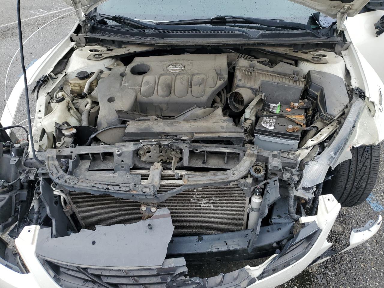 2010 Nissan Altima - Image 13