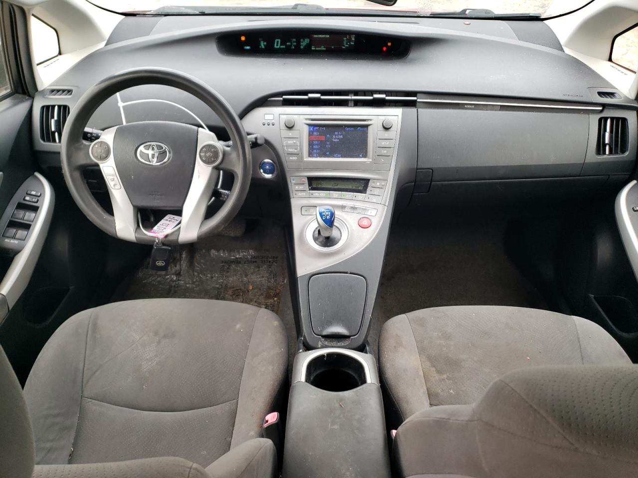 2012 Toyota Prius - Image 8