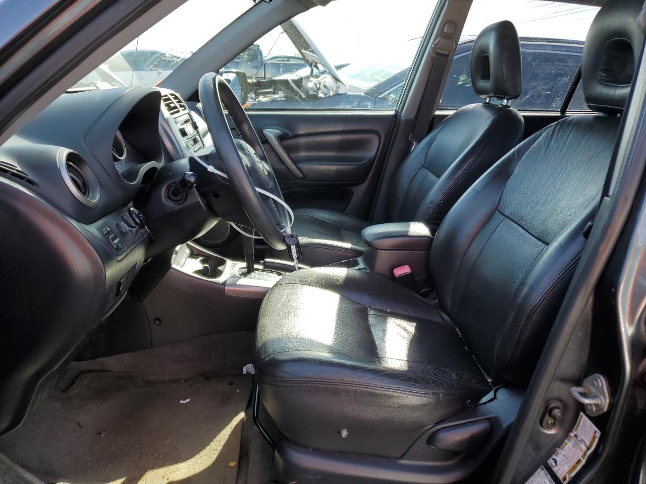 2004 Toyota RAV 4 - Image 7