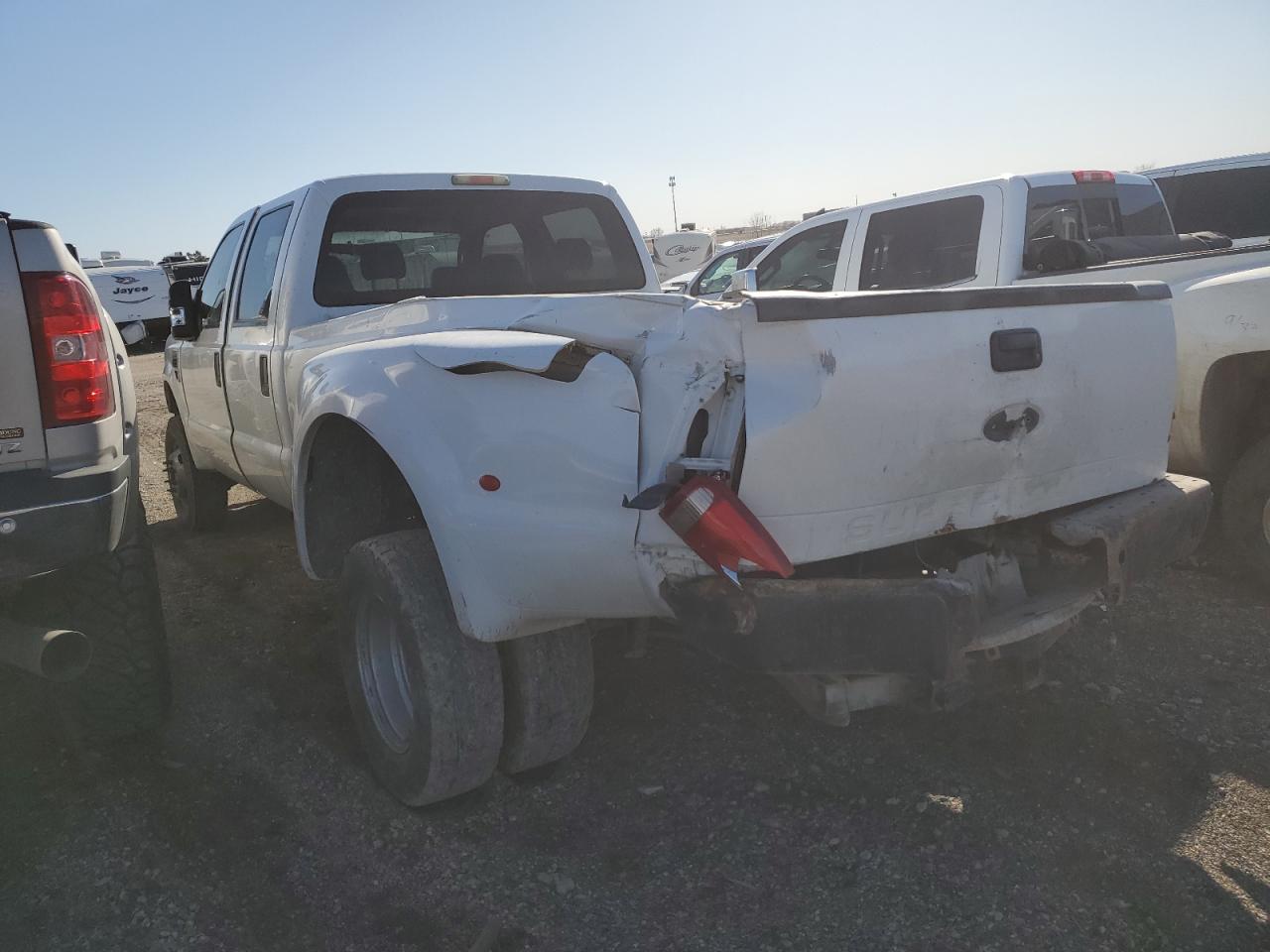 2008 Ford F350 - Image 2