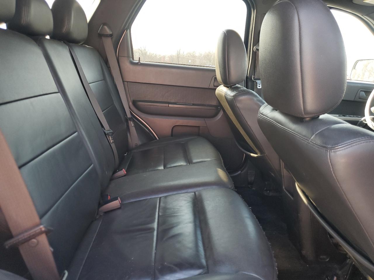 2010 Ford Escape - Image 11