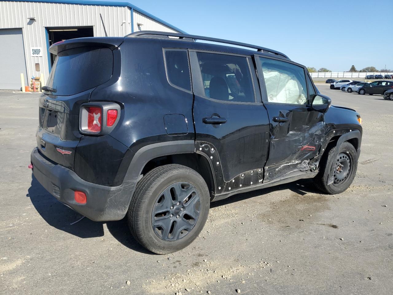 2018 Jeep Renegade - Image 3