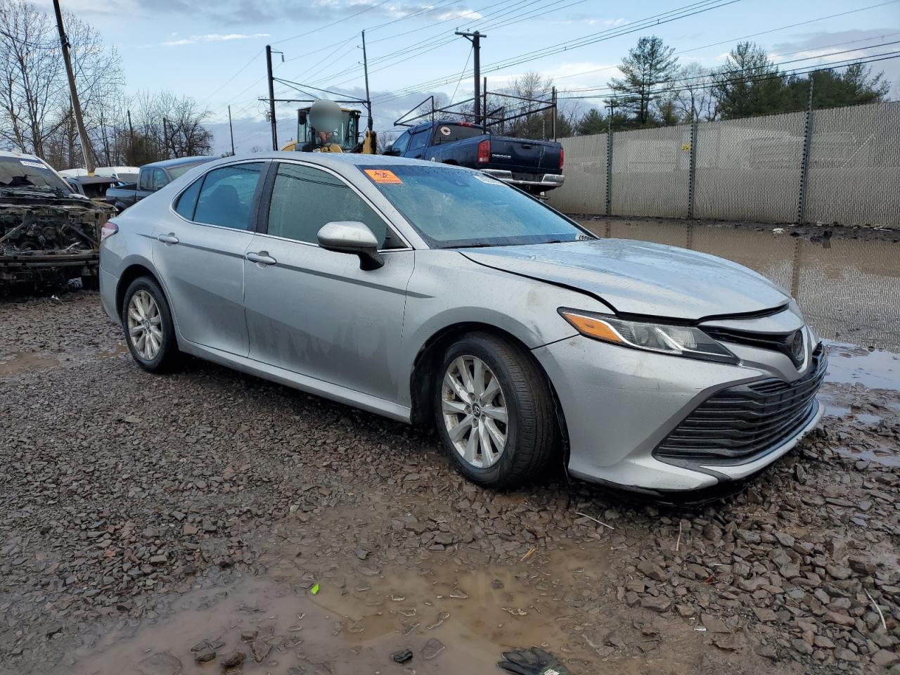 2018 Toyota Camry - Image 4