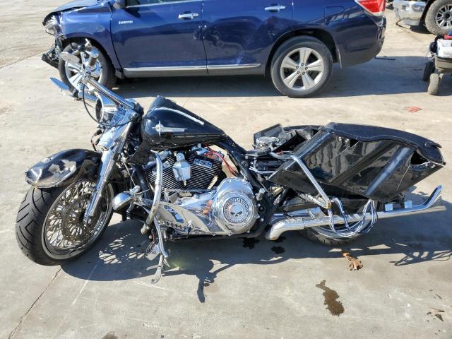 2014 HARLEY-DAVIDSON FLHR ROAD KING