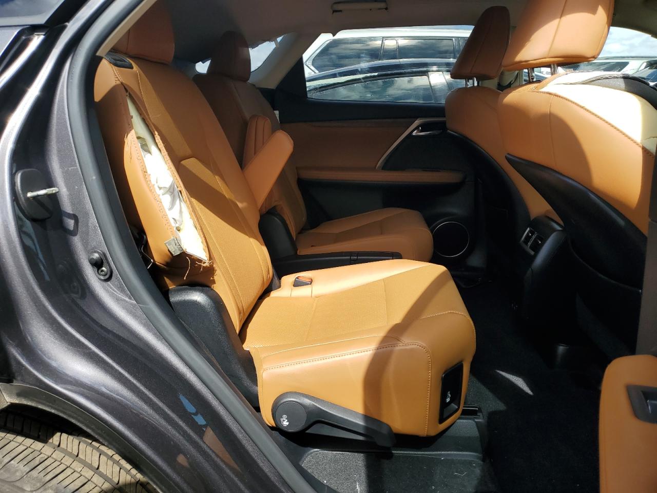 2022 Lexus RX - Image 12
