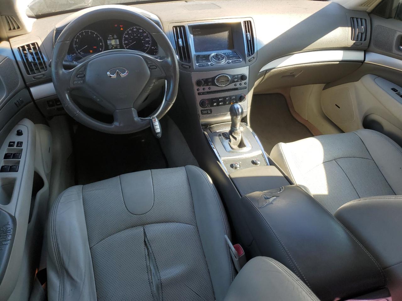 2010 Infiniti G - Image 8