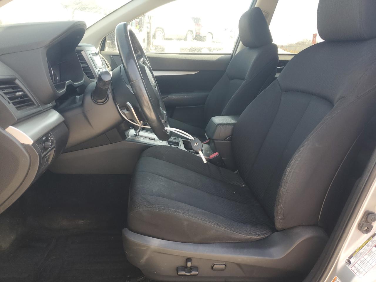 2012 Subaru Outback - Image 7