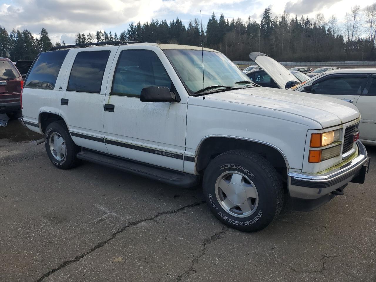 1997 GMC Yukon - Image 4