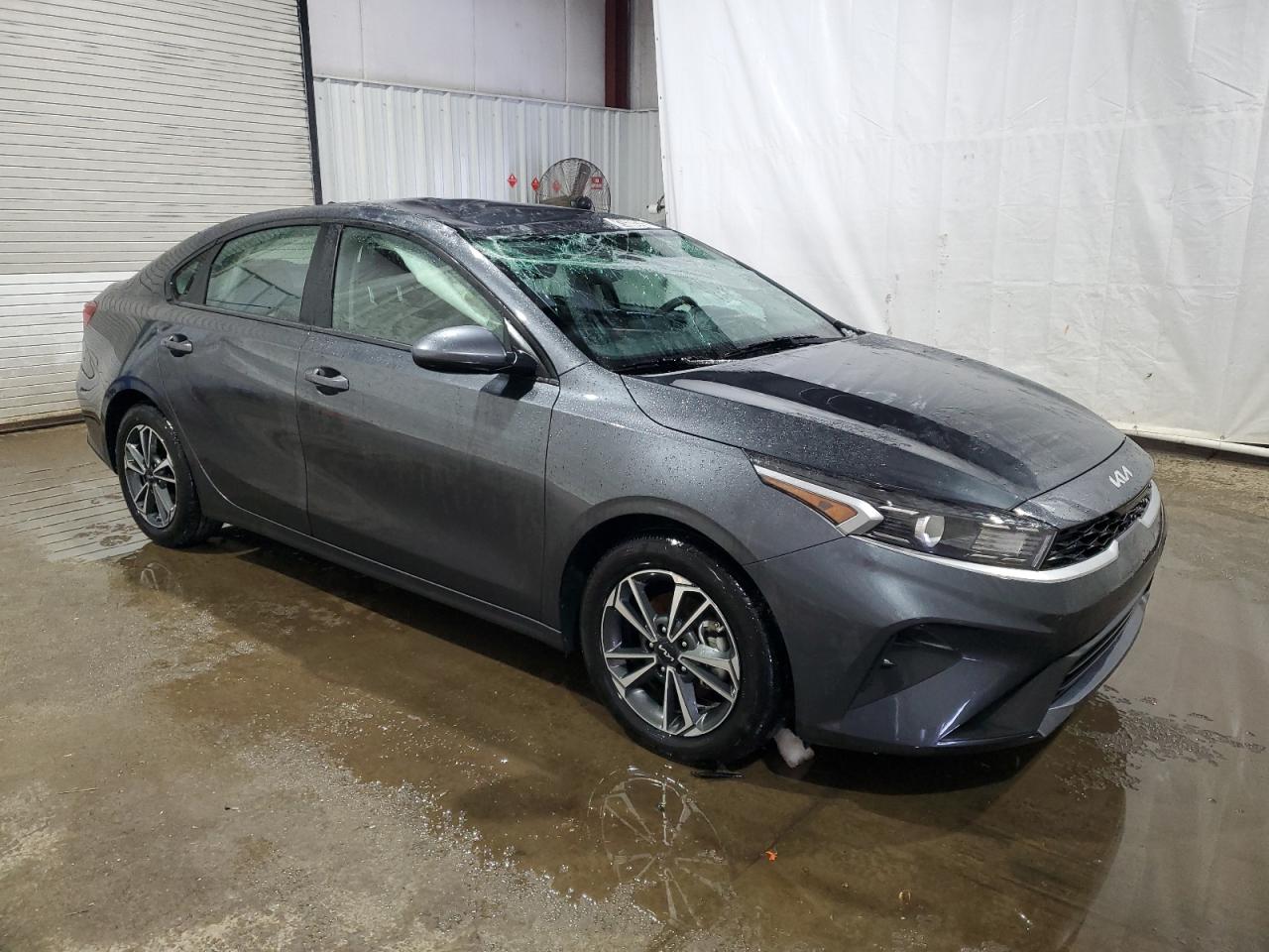 2024 Kia Forte - Image 4